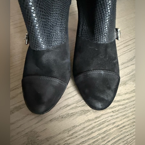 Coach Black Leather High Heel Ankle Boots SZ 8B - Picture 3 of 7